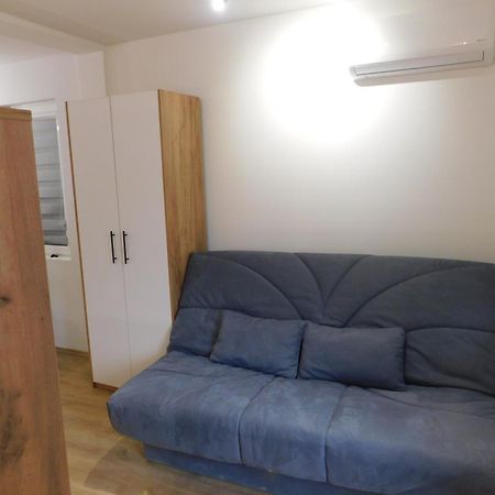 אוהריד Apartments J&M מראה חיצוני תמונה