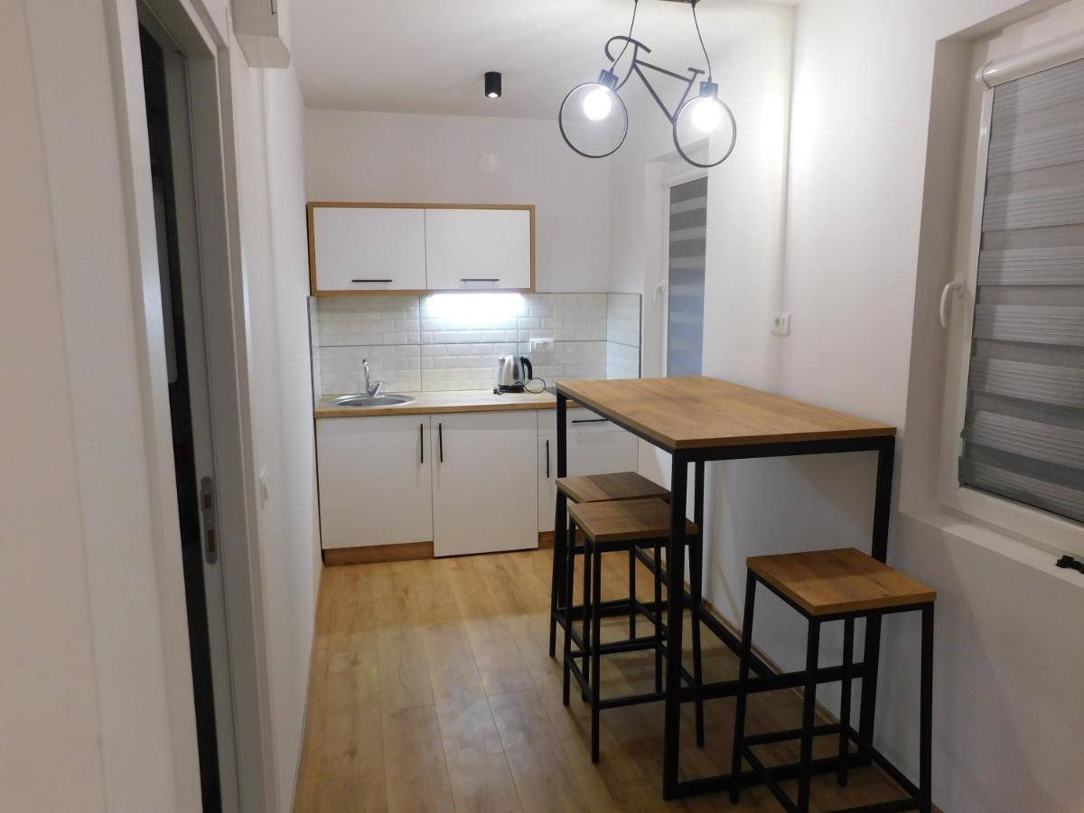 אוהריד Apartments J&M מראה חיצוני תמונה