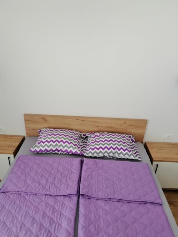 אוהריד Apartments J&M מראה חיצוני תמונה