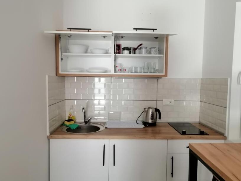 אוהריד Apartments J&M מראה חיצוני תמונה