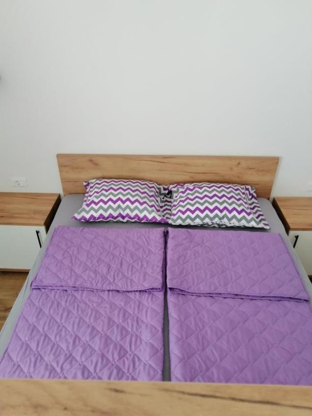 אוהריד Apartments J&M מראה חיצוני תמונה